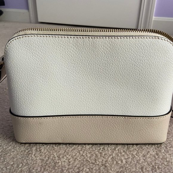 Beautiful White Kate Spade Crossbody Bag - Picture 3 of 3